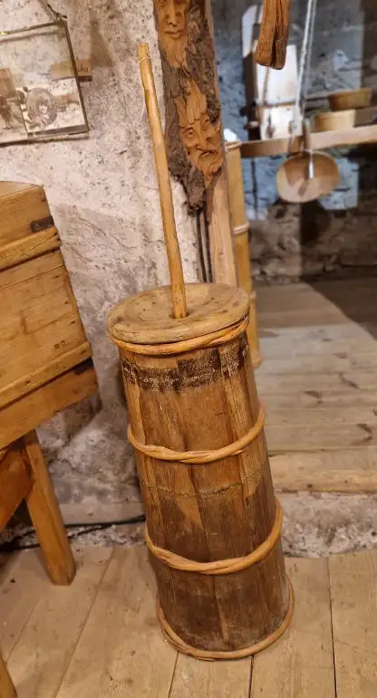 Paire de vases en verre
